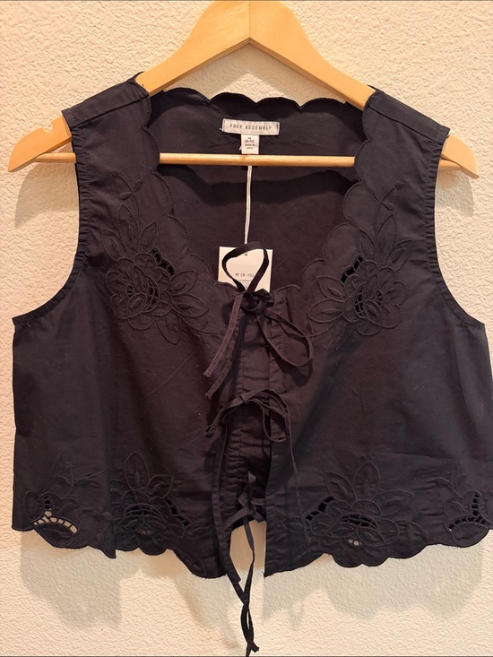 Free Assembly Tops - Black Scalloped Embroidered Tie-Front Boho-chic Festival Cottagecore